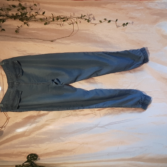 Blossom Joggers - Picture 5 of 5